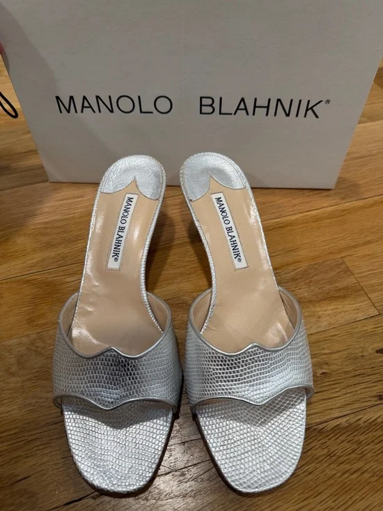 Manolo Blahnik Silver Scalloped Slide Mules - Picture 1 of 5